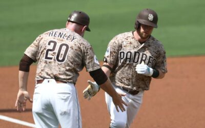 Cronenworth conecta dos jonrones y los Padres vencen 7-3 a los Marlins