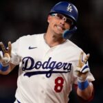 Yamamoto poncha a 10 y Dodgers aplastan 14-1 a Rojos para enhebrar 7mo triunfo