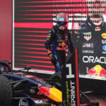 Verstappen logra el doblete al ganar la carrera sprint y quedarse con la pole del GP de Singapur