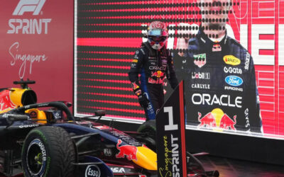 Verstappen logra el doblete al ganar la carrera sprint y quedarse con la pole del GP de Singapur