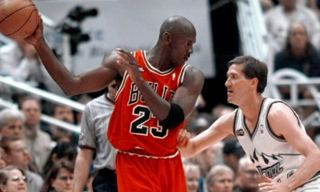 Camiseta de Michael Jordan fija récord de 14 millones en recuerdos de básquet, dice subasta