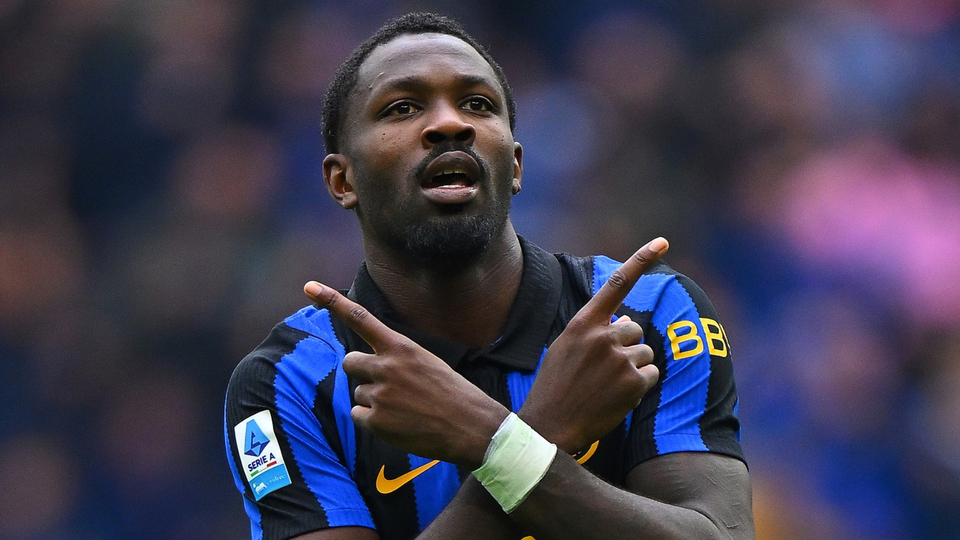 Inter vence a la Fiorentina con esfuerzo tardío de Thuram en la Serie A