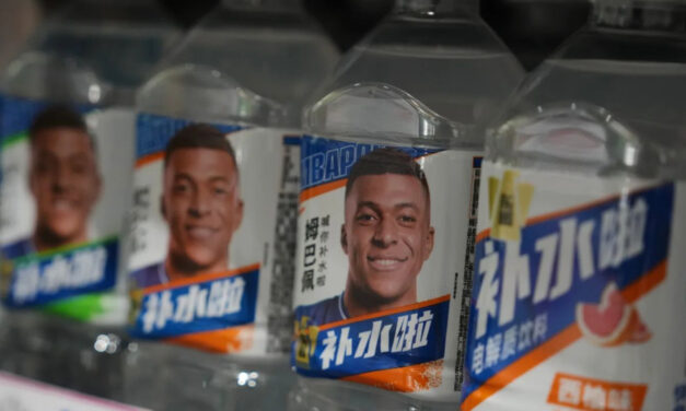 Kylian Mbappé se disculpa por llamar “dictador” a Mao