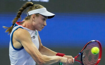 Rybakina asegura cerrar el año como número 1 al ganar en octavos en el Abierto de Japón