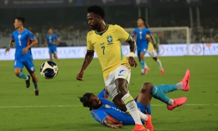 Brasil gana ante la India
