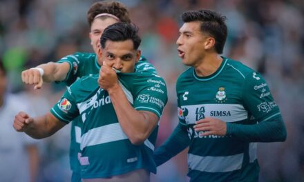 Santos golea a Querétaro 