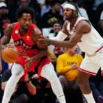 Kawhi Leonard anota 23 puntos en su regreso a Toronto y Raptors aplastan 135-92 a Bulls
