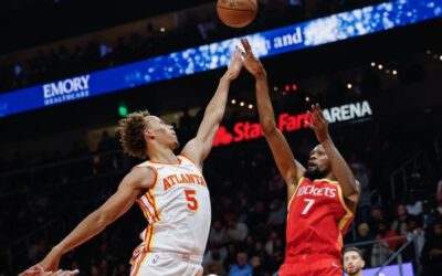 Durant anota 22, Sheppard atina 5 triples y Rockets ganan en debut de Hawks como locales