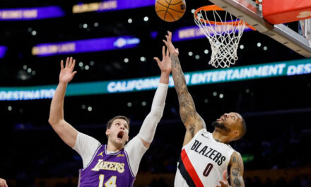 Ja Morant y Damian Lillard lideran a unos invictos Trail Blazers en su victoria sobre los Lakers por 136-129, a pesar de los 41 puntos de Luka Doncic.