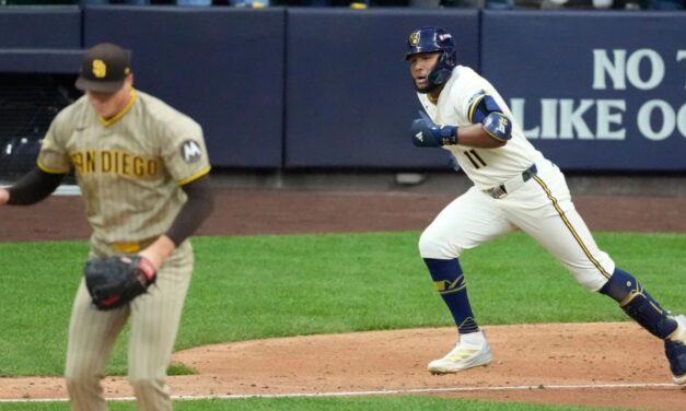 Un sencillo de dos carreras de Chourio ante Miller, con dos outs en la novena entrada, dio a los Brewers la victoria sobre los Padres y una ventaja de 2-0 en la NLDS.