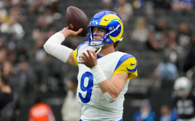 Stafford se convierte en el líder histórico de los Rams en pases TD en triunfo 35-21 sobre Raiders