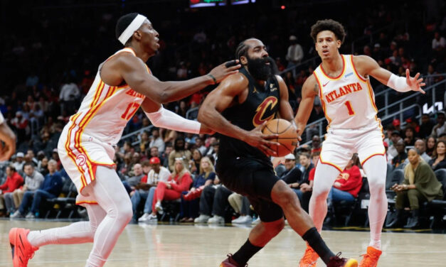 Los Hawks vencen a los Cavs 114-111 y ponen fin a su mala racha