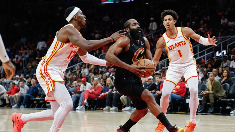 Los Hawks vencen a los Cavs 114-111 y ponen fin a su mala racha