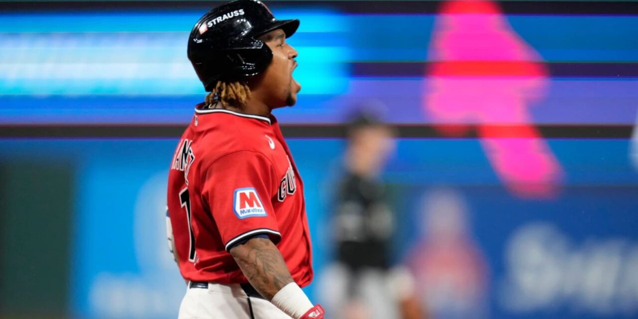 Williams y Ramírez lideran la victoria de los Guardians por 2-0 sobre los White Sox, culminando una remontada en la Serie Divisional