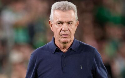 ‘Vasco’ Aguirre debuta con empate al frente del Valencia 