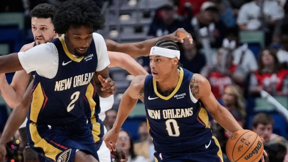 Jeremiah Fears guía a los Pelicans ante los Kings para su 1ra victoria de la temporada