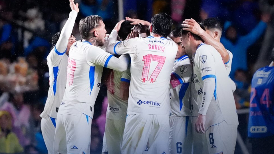 Cruz Azul sumó su tercera victoria consecutiva tras imponerse a Gallos
