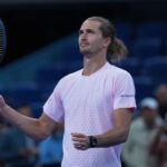 Zverev asegura el número 1 de fin de año tras derrota de Alcaraz y lesión de Sinner
