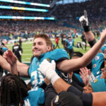 Un gol de campo de 57 yardas de Cam Little da a los Jaguars la victoria por 19-17 sobre los Eagles en Londres.