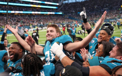 Un gol de campo de 57 yardas de Cam Little da a los Jaguars la victoria por 19-17 sobre los Eagles en Londres.
