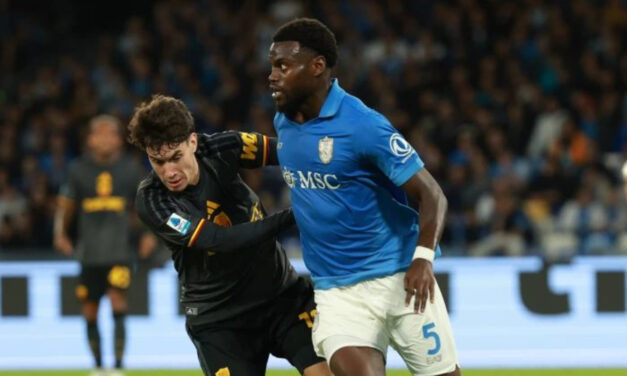 La Roma frena al Napoli con empate dramático. Dortmund vence al Frankfurt
