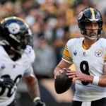 Rodgers lanza pase de TD en París y Steelers vencen 16-10 a Saints en debut de NFL en Francia