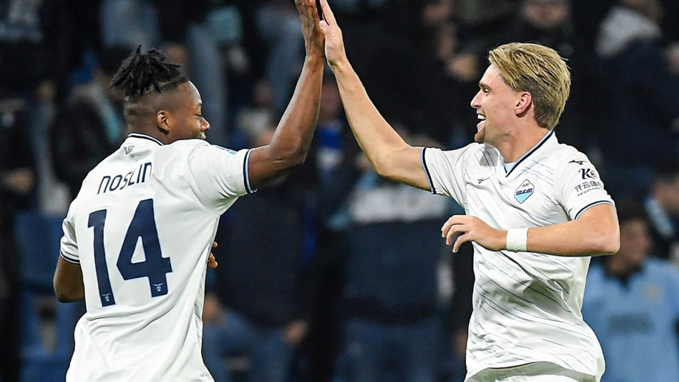 Lazio golea 6-2 a Sassuolo y sigue líder en Italia