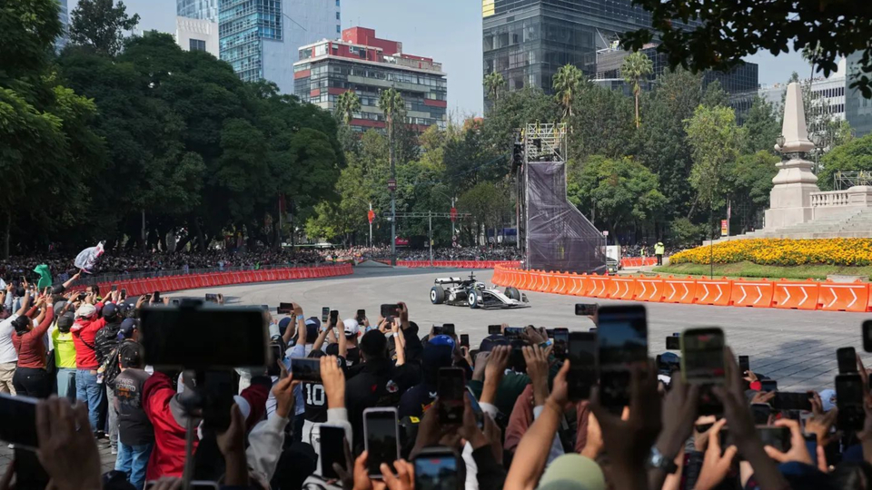 Sergio Pérez se compromete con Cadillac al firmar extensión de dos años hasta 2029