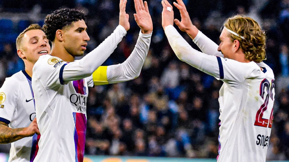 Hakimi firma triplete y lidera goleada del PSG