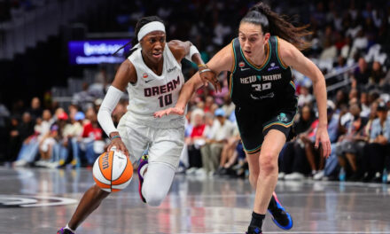 La defensa colectiva lleva a las Dream a una victoria de 92-82 sobre las Liberty en las semifinales de la WNBA.