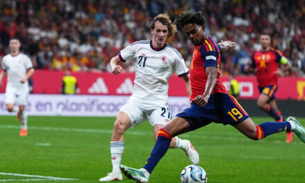 España vence a República Checa 