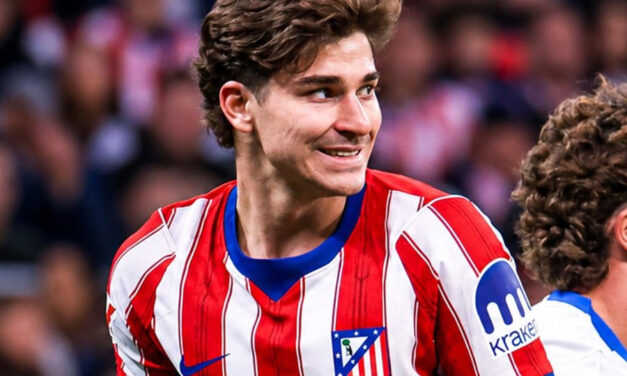 Julián Álvarez da un trabajado triunfo al Atlético contra el Dépor