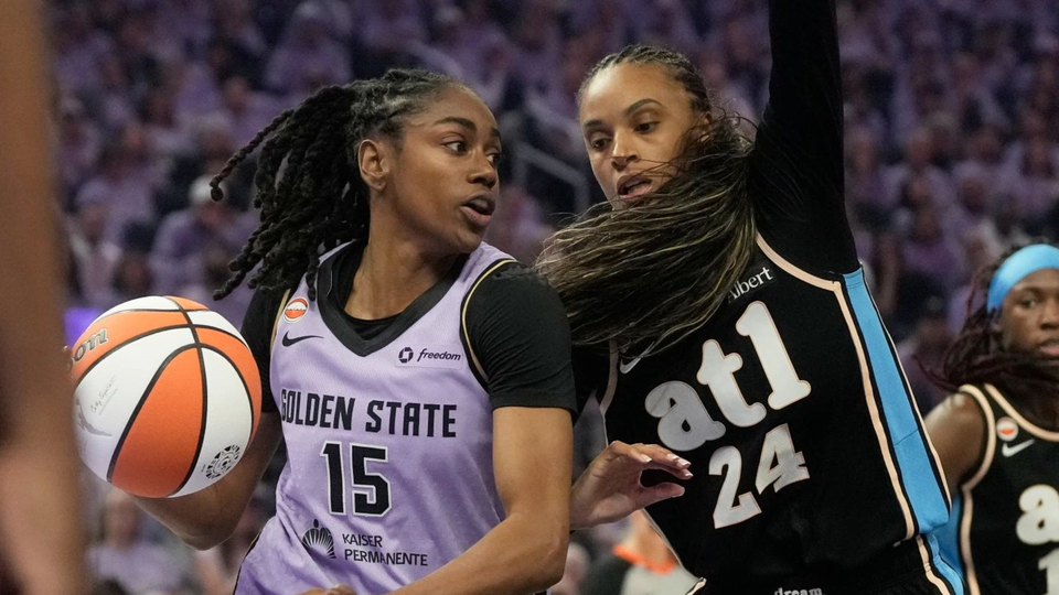 Las Valkyries superan a las Dream por 64-55 y quedan a una victoria del título de la WNBA