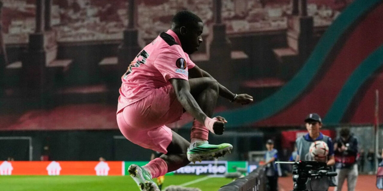 Sunderland supera 2-1 a Torreense en Liga Europa. Milan, Leverkusen y Bournemouth ganan