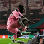 Sunderland supera 2-1 a Torreense en Liga Europa. Milan, Leverkusen y Bournemouth ganan