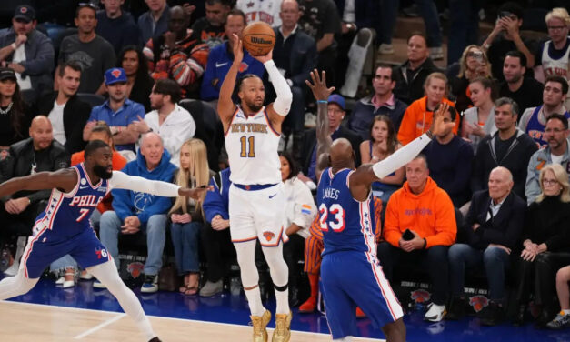 76ers de LeBron James se imponen a los campeones Knicks