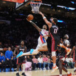 Los Pistons arrollan a los Heat por 128-111, agravando los problemas defensivos de Miami en este inicio de temporada.