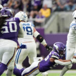 La defensa de los Vikings neutraliza a Daniel Jones y a los Colts, logrando una victoria por 16-10 y manteniéndose invictos.