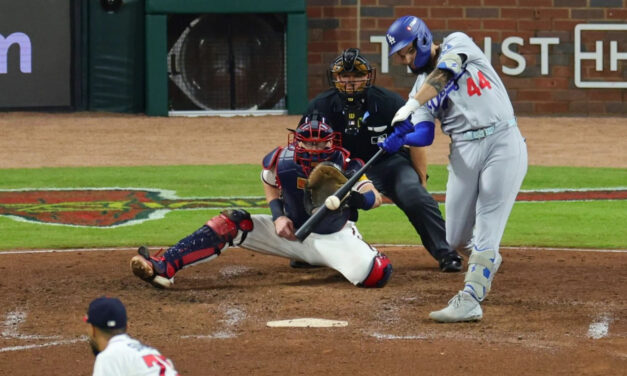 Pages conecta sencillo clave en el 7mo, Dodgers vencen 4-1 a Bravos y van por otro banderín de liga