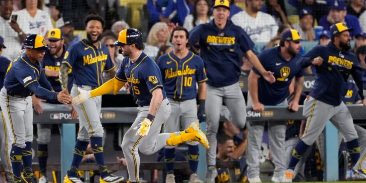 Brewers vencen 6-2 a los Dodgers y toman ventaja 3-0 en la Serie de Campeonato de la Nacional
