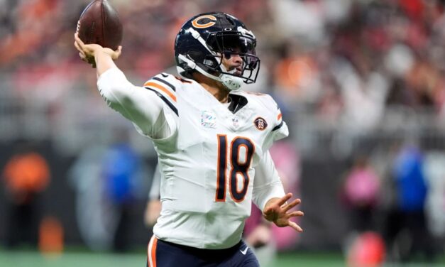 Caleb Williams regresa tras perderse 3 juegos y Bears vencen 31-23 a Falcons