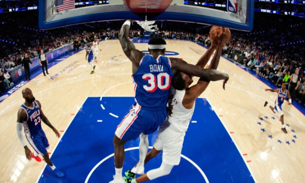 James, Embiid y Maxey impulsan remontada de 76ers de 29 puntos para vencer 114-106 a Cavs