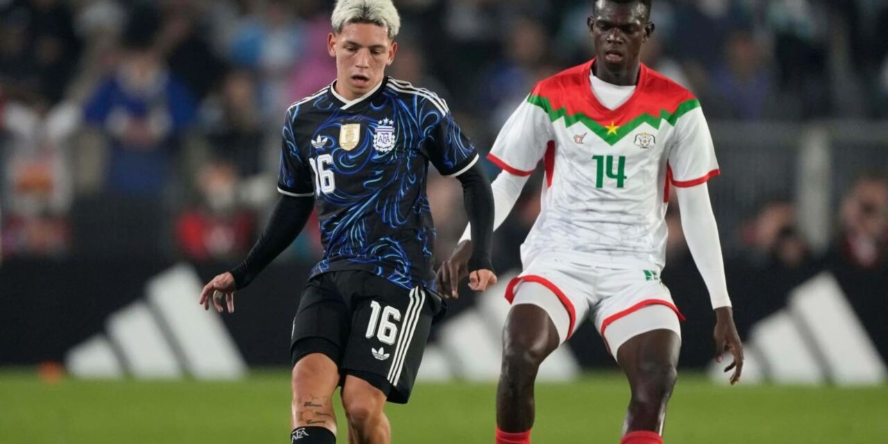 Argentina golea 7-0 a Burkina Faso