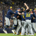 Brewers conquistan Serie Mundial al vencer 4-1 a Rays en 5to juego