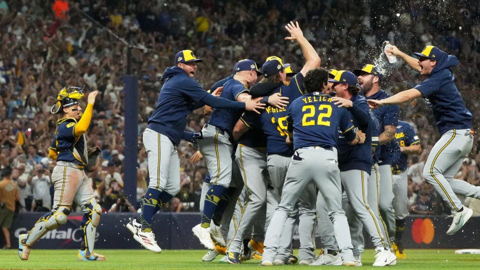 Brewers conquistan Serie Mundial al vencer 4-1 a Rays en 5to juego
