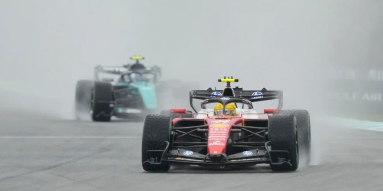 FIA reforzará las pruebas de software tras problema que llevó a que se pararan los autos en Malasia