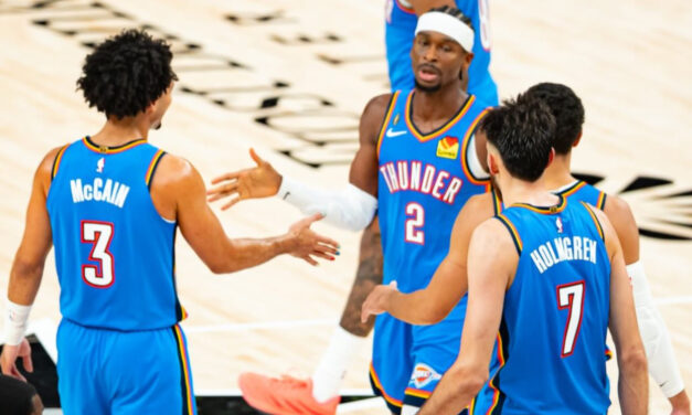 Gilgeous-Alexander y los Thunder superan a los Spurs por 116-104 en su primer enfrentamiento desde la derrota en las finales de conferencia
