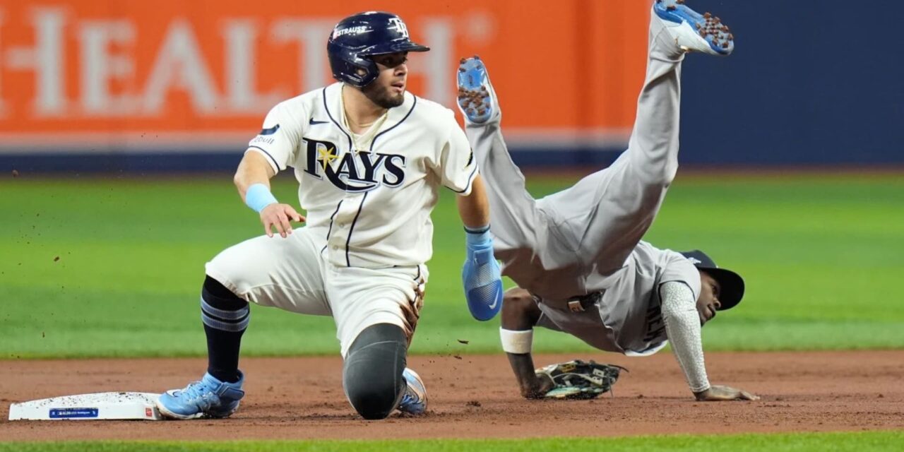 Rays vencen 5-2 a unos Yankees erráticos y toman ventaja 2-0 en su Serie Divisional