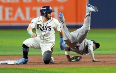Rays vencen 5-2 a unos Yankees erráticos y toman ventaja 2-0 en su Serie Divisional