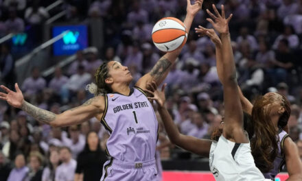 Las Valkyries superan a las Aces 83-81 y toman ventaja de 2-0 en las semifinales.